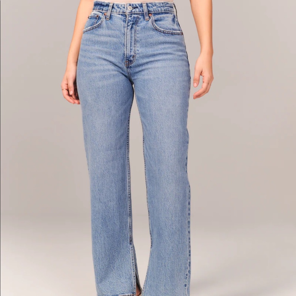 Abercrombie 90s Relaxed Curve Love Jean